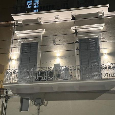 Flary Daire Bari Dış mekan fotoğraf