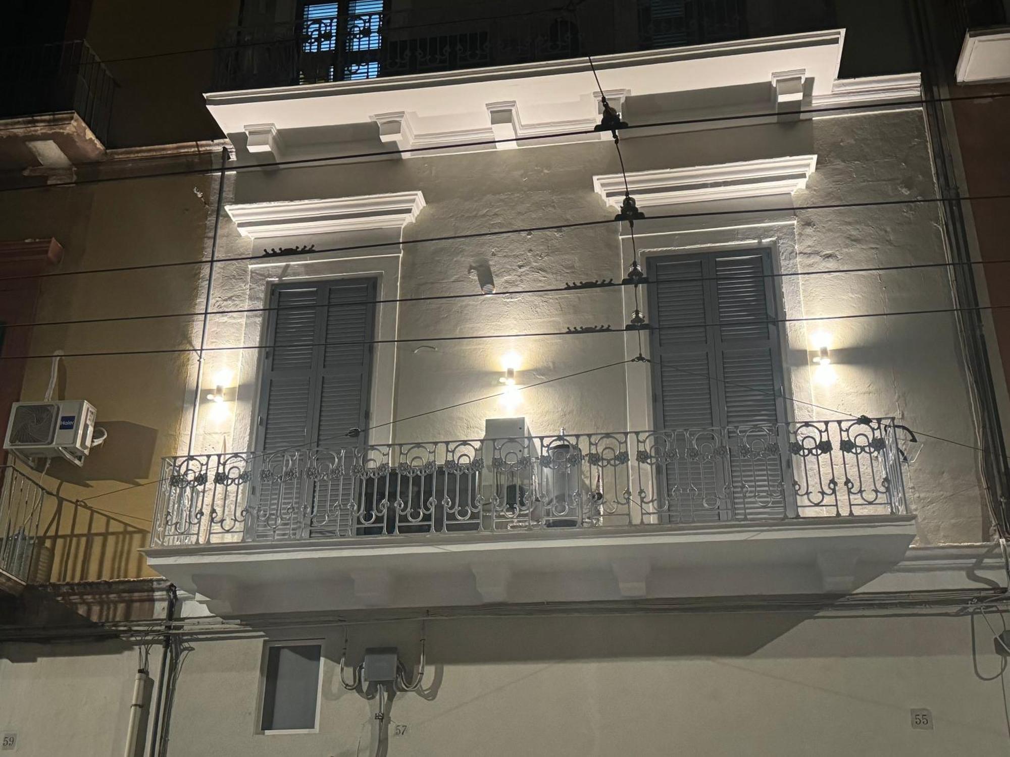Flary Daire Bari Dış mekan fotoğraf